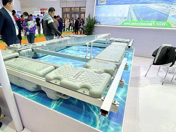 邁貝特濟南展水上光伏系統