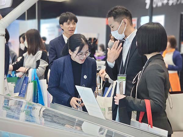 邁貝特東京PV EXPO現場